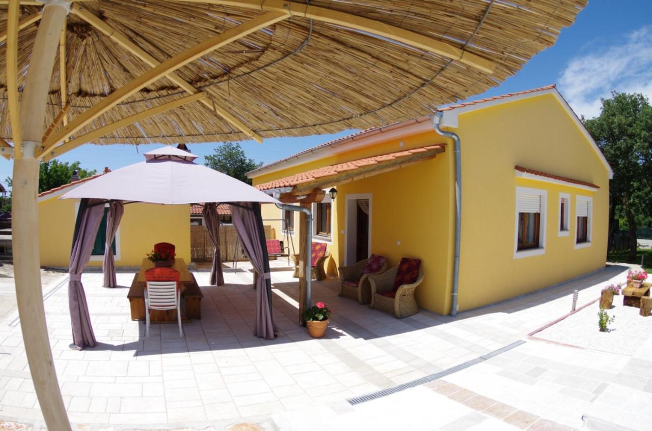 House Oliva, Sveti Kirin Βίλα Svetvinčenat Εξωτερικό φωτογραφία