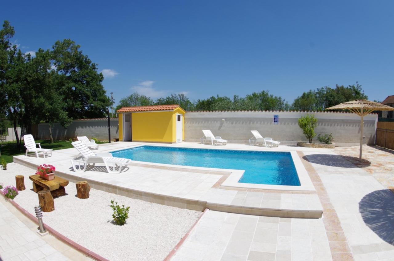 House Oliva, Sveti Kirin Βίλα Svetvinčenat Εξωτερικό φωτογραφία